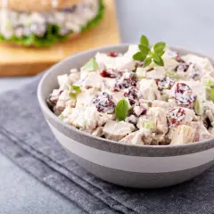 Dania jak z restauracji: proste przepisy na pyszne sałatki i dodatki