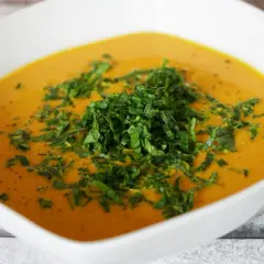 Jak przyprawić zupę dyniową, aby zyskała wyjątkowy smak?