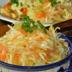 Surówka z białej kapusty jak w chińskiej restauracji - prosty przepis