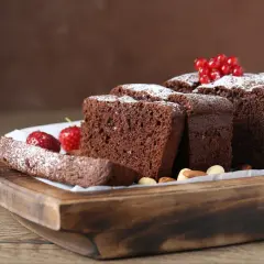 Prosty przepis na ciasto czekoladowe bez jajek, które zachwyca smakiem