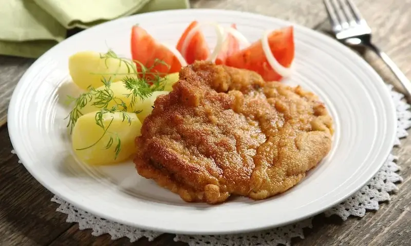 Jak przygotować panierkę do schabowego jak z restauracji, by zachwycić?