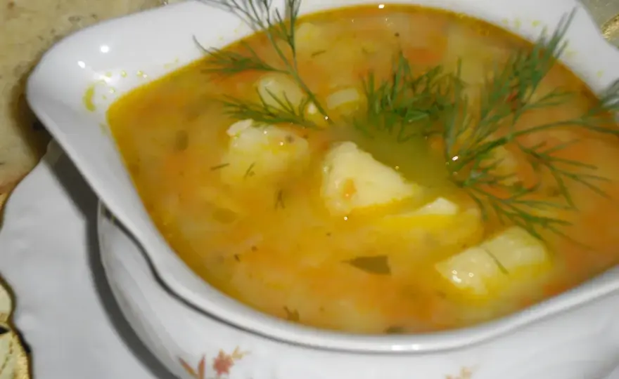 Jakie przyprawy do zupy ziemniaczanej poprawią jej smak i aromat