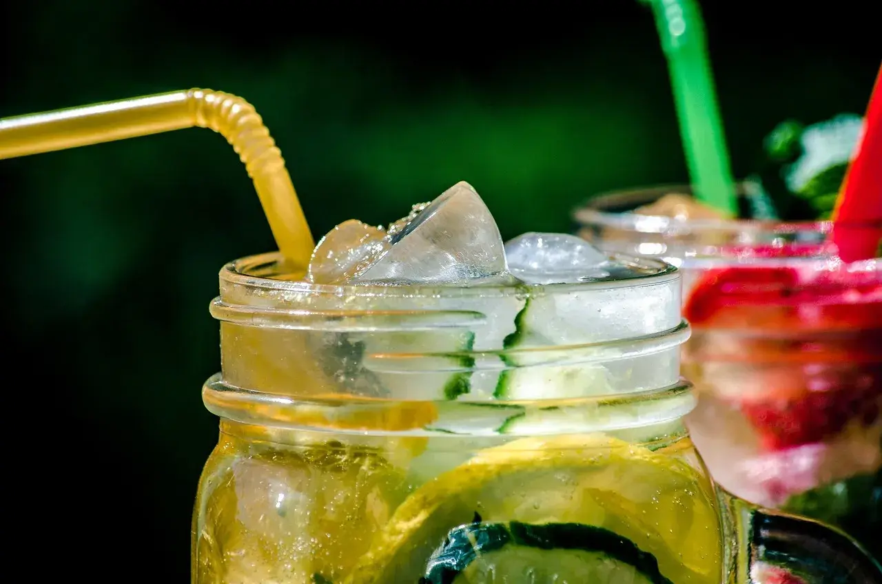 Lemoniada jak z restauracji - proste przepisy na wyjątkowy smak