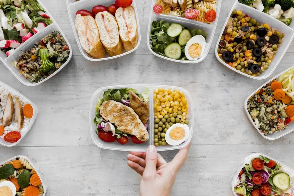 Zdjęcie Jakie są rodzaje cateringu? Wybierz najlepszą opcję dla siebie